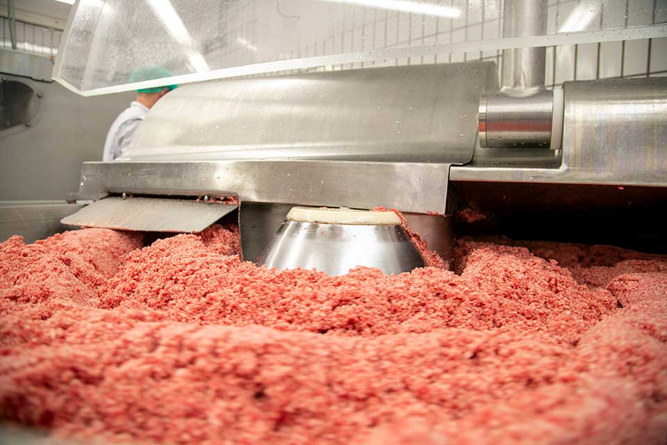 Metzgerei-Schiller-Hof-Salami-Produktion-Ablauf-5